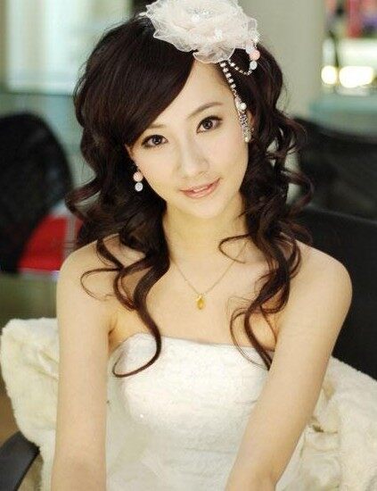 天联和光宇展台主力美女