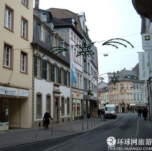 位于德国西南边境的小城特里尔，是德国最古老的城市之一