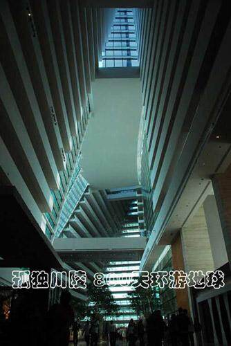 从金沙酒店内部大厅向上望去 从金沙酒店内部大厅向上望去