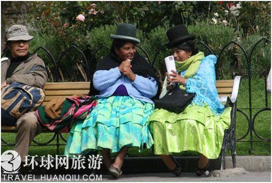 戴高帽是已婚妇女的标志 戴高帽是已婚妇女的标志