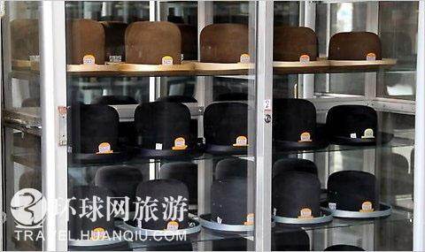 商店里出售的帽子 商店里出售的帽子