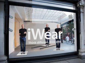 iWear完全克隆乔布斯装扮