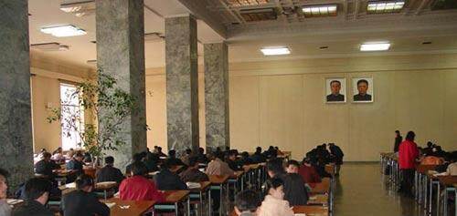 朝鲜人民大学习堂既是研究性图书馆也是公共图书馆 朝鲜人民大学习堂既是研究性图书馆也是公共图书馆