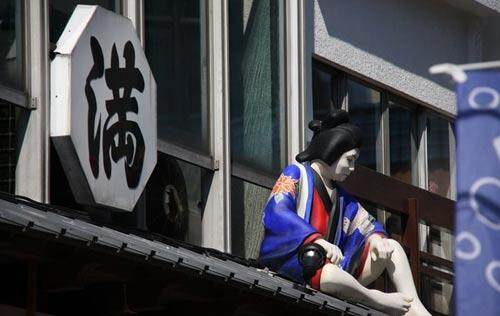 第一次来日本的国内游客,最吃惊的莫过于日本城市街道的整洁 第一次来日本的国内游客,最吃惊的莫过于日本城市街道的整洁