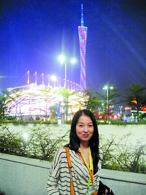 在广州期间,诸瑛不仅游览了珠江夜景,还结伴和朋友外出,大饱口福