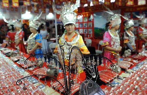 昆交会暨南亚国家商品展在昆明隆重举行